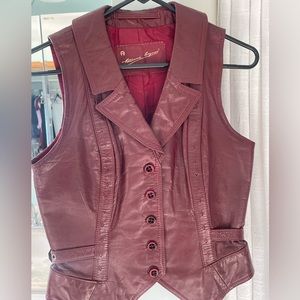 Burgundy leather vest. Womens small.
